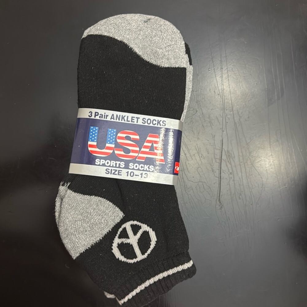 Men's USA sports socks 3 pair anklet socks size 10 to 13